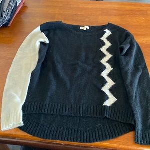 Black and white sweater shirt